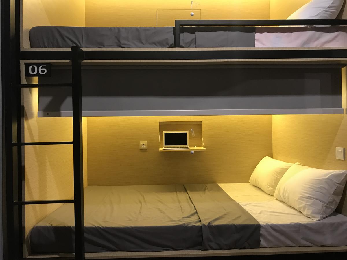 Innbox Capsule Hotel Jembel Kültér fotó